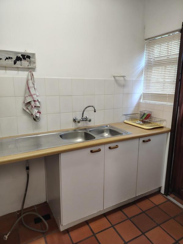 To Let 4 Bedroom Property for Rent in Onrus Western Cape